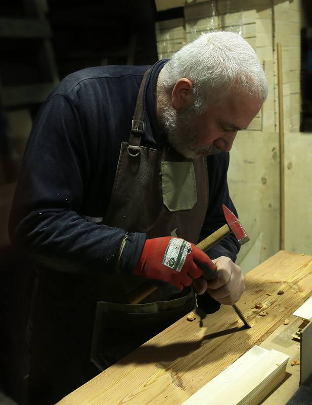 Halit — Carpenter